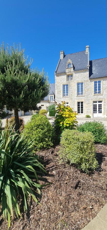 Le Manoir Des Marronniers Hotel Sully  Exterior photo